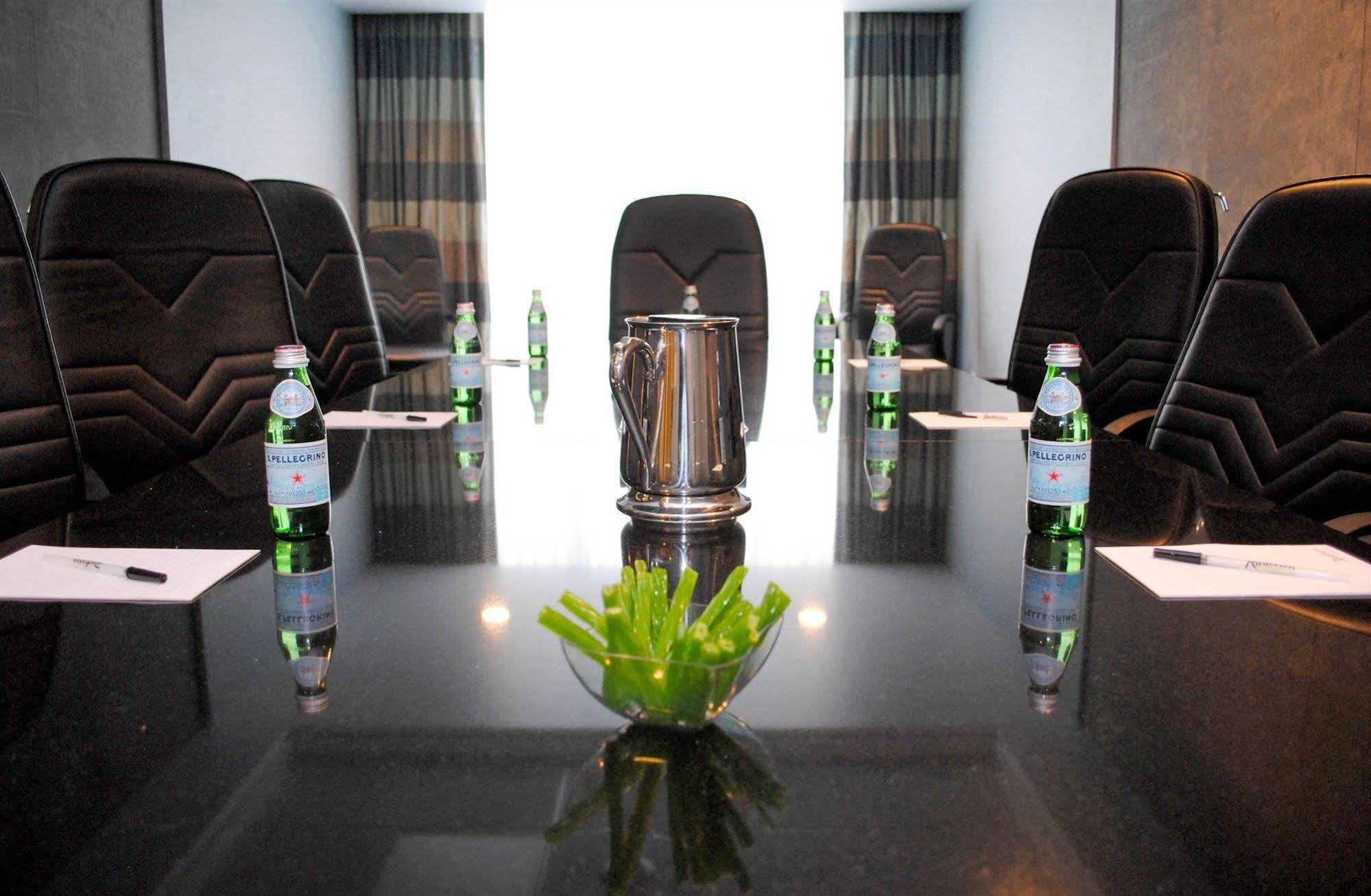 Doubletree By Hilton Chatsworth Los Angeles Luaran gambar